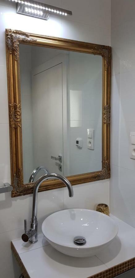Perla Hvar Apartamento *